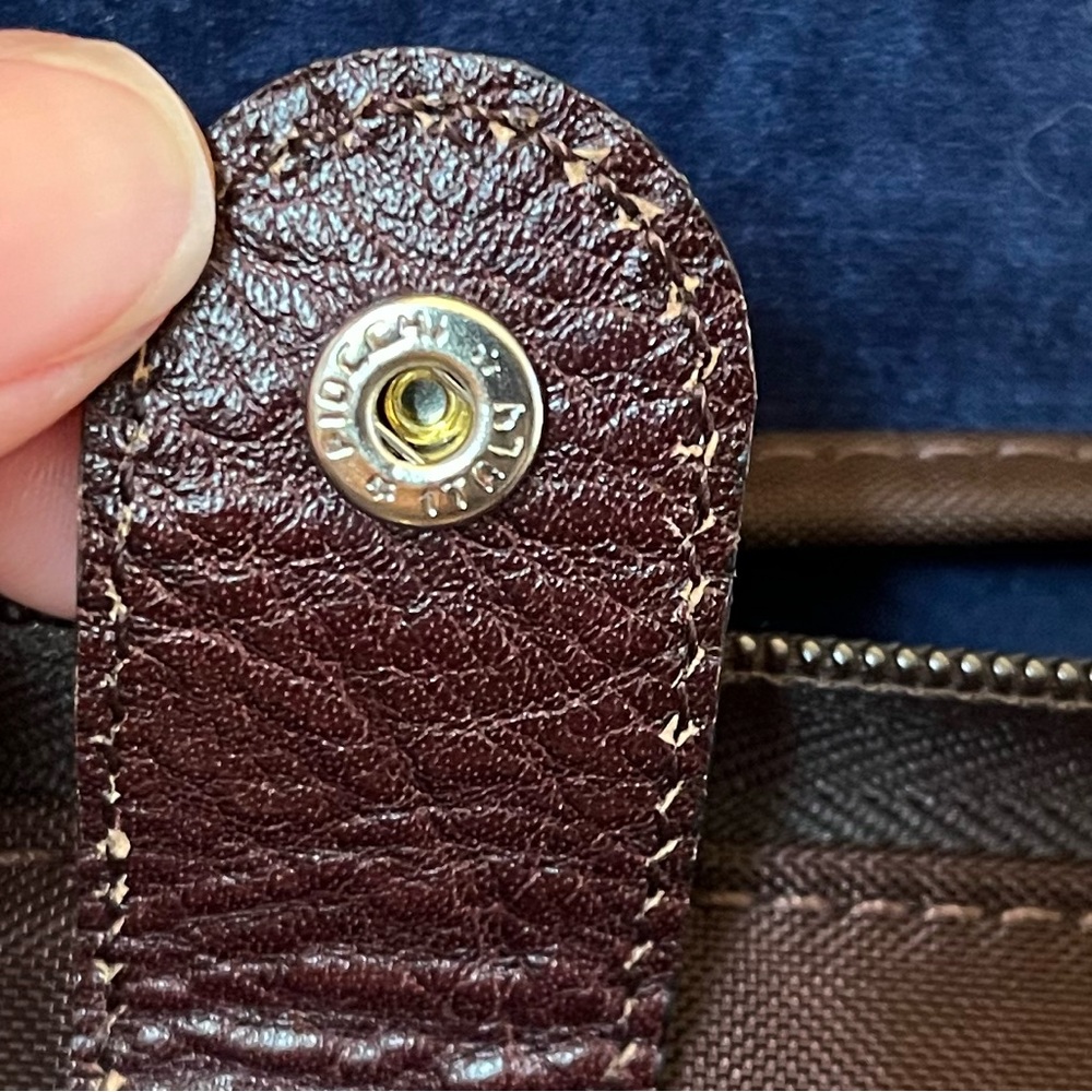 Brown Leather Fiocchi Crossbody Bag with Contrast Stitching and Metal Hardware
